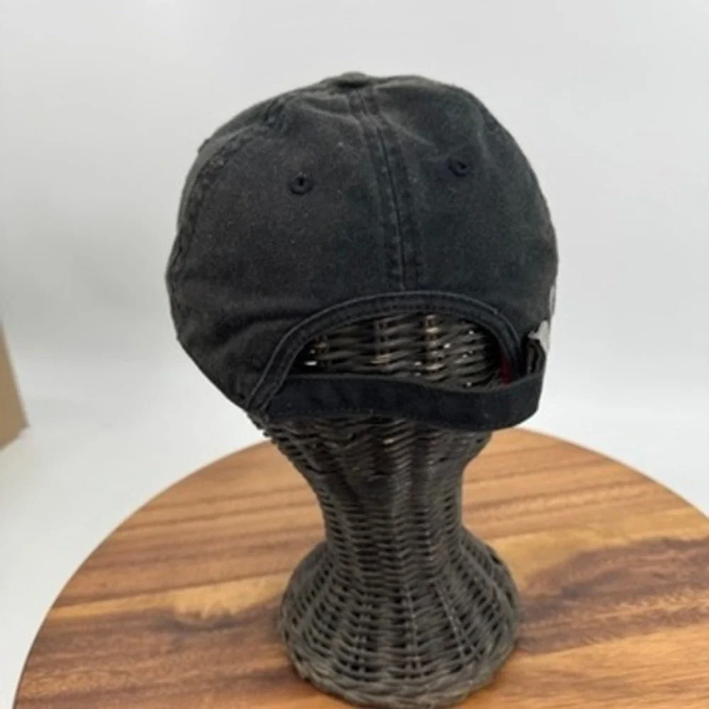 True Religion Hat‎ Cap Black Red Mens OSFA Horseshoe Distressed Faded Strapback
